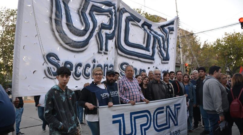 Muestra fotográfica «La organización vence al tiempo» en UPCN San Juan