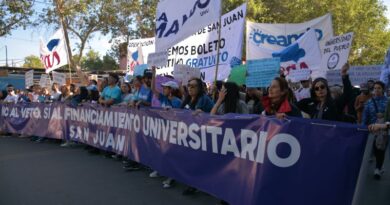 Paro de las Universidades Nacionales por la falta del cumplimiento de la Ley de Financiamiento Universitario en Argentina