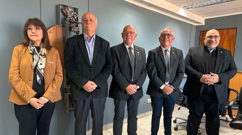 Convenio entre la UNSJ, EUCS y CIMAC para beneficiar a los futuros profesionales