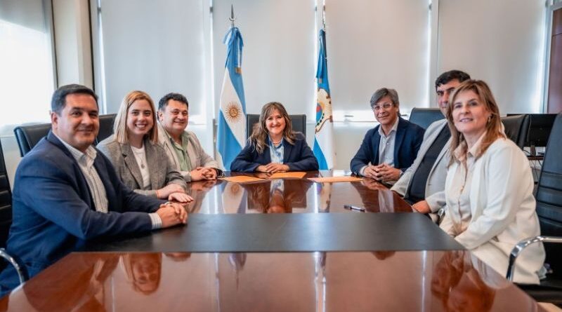 Un convenio para fortalecer la formación de los estudiantes de las Escuelas Técnicas de San Juan