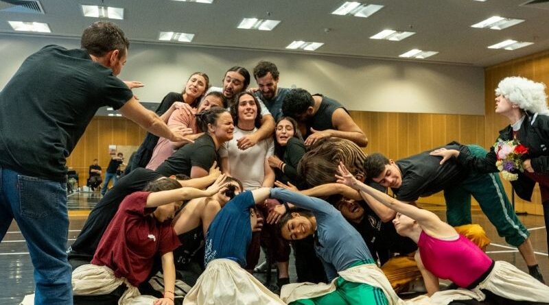 Intervención artística de Moliendo a Moliére en San Juan