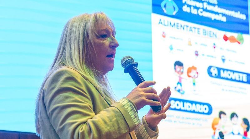Entrega de la “Guía de Información Básica Nutricional para Escolares de Nivel Inicial y Primaria” de San Juan