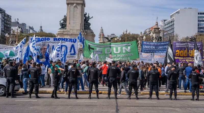 Fracasó la paritaria de docentes universitarios y paro nacional por 24 horas para el Miércoles, 2 de Septiembre
