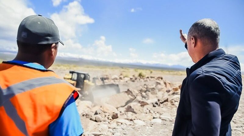 Avanzan las obras de defensa hídrica en el Departamento Calingasta de San Juan