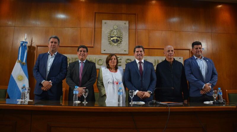 El Gobierno de San Juan presentó el IRONMAN 51.50 de 2026