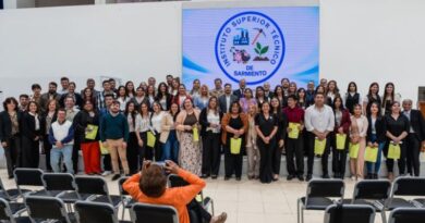 Egresados del Instituto Superior de Formación Técnica Sarmiento en San Juan